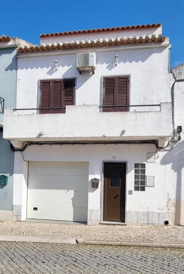 Вилла Casa Da Rua Da Fonte Феррейра-ду-Алентежу Экстерьер фото